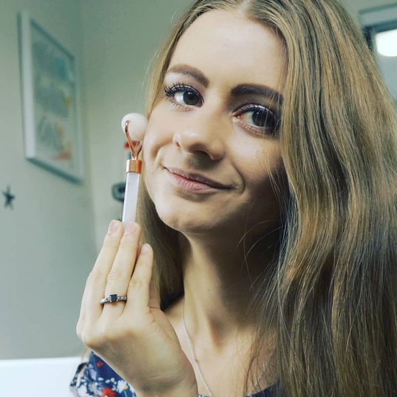 Meet your Posher, Valeriia - Picture 1 of 1